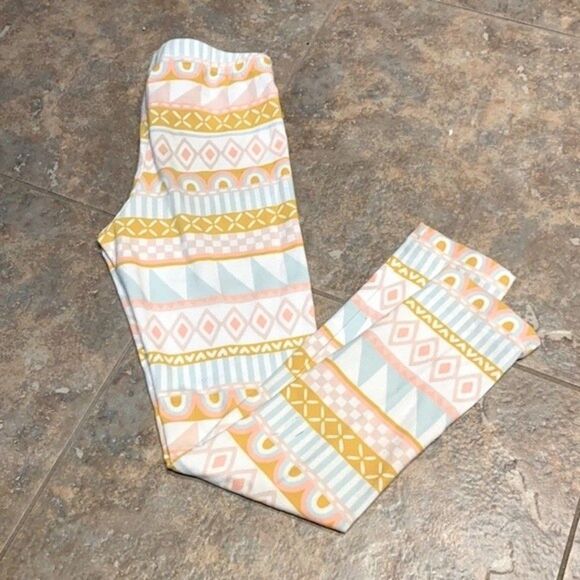 Cat & Jack Patterned Leggings - Picture 1 of 3